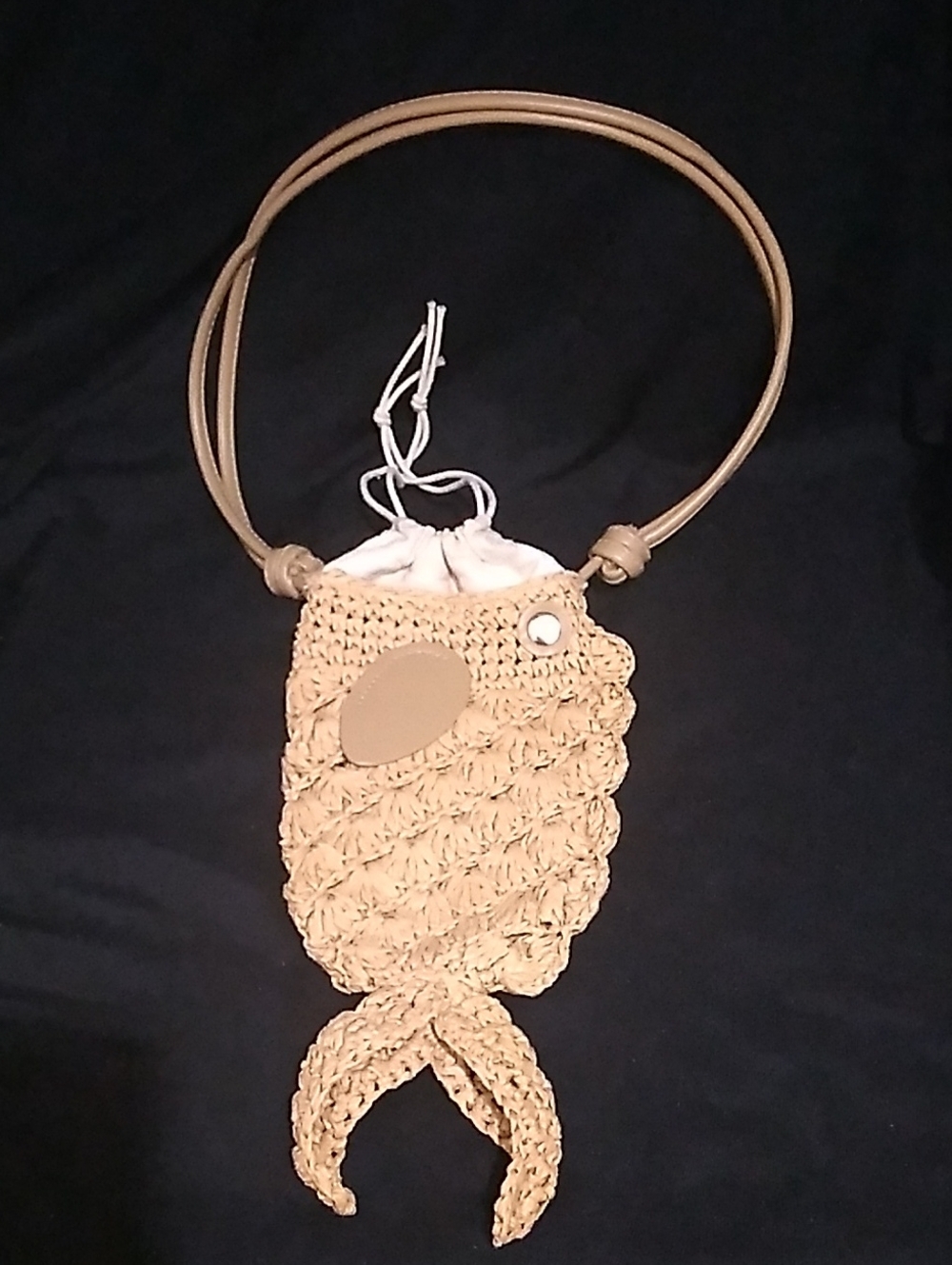 Crochet Fish Crossbody Bag in Tan With Adjustable Handles (L1)